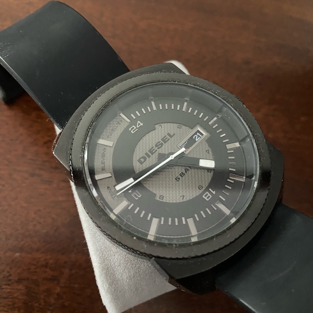 Men’s diesel watch black leather